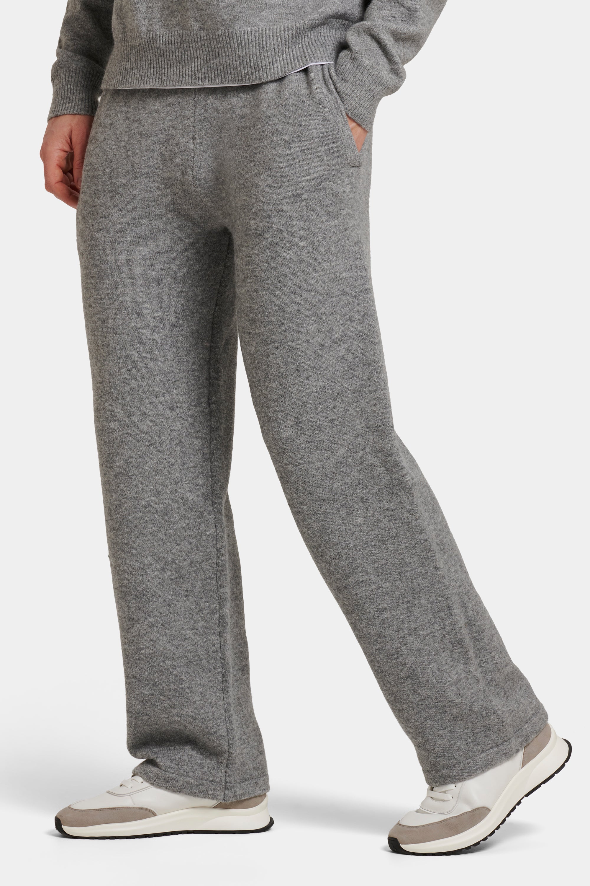 THE SAVONA JOGGER