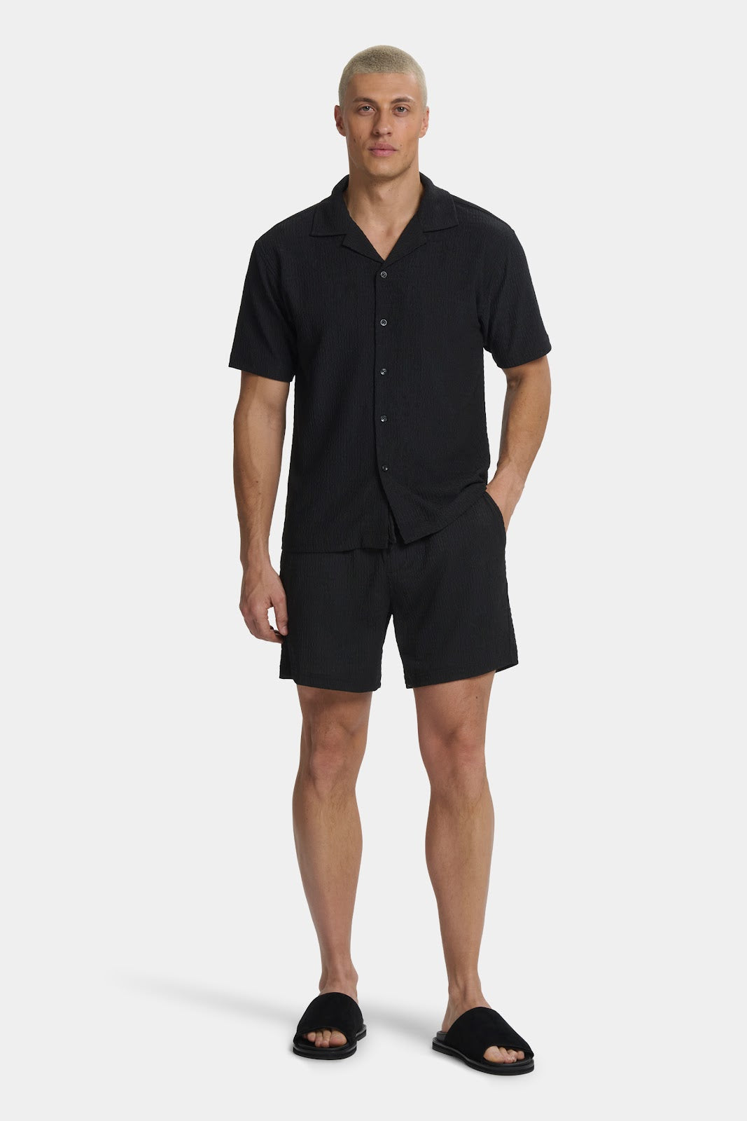 #color_Black