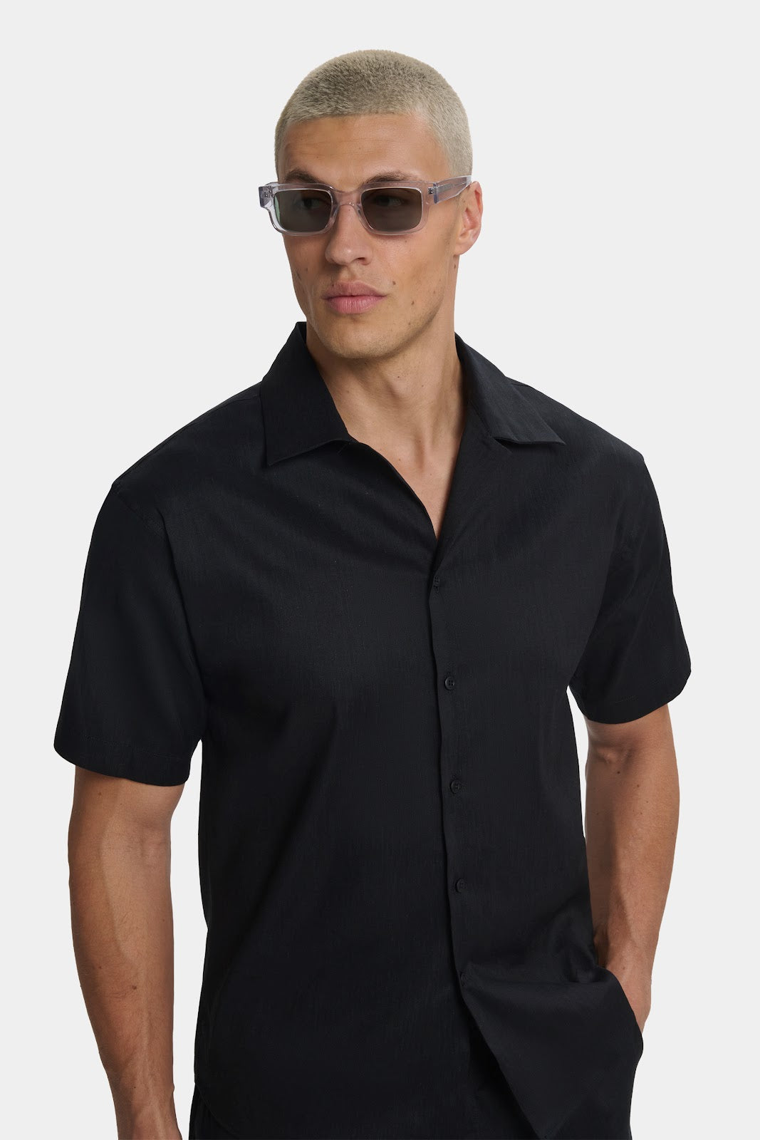 #color_Black