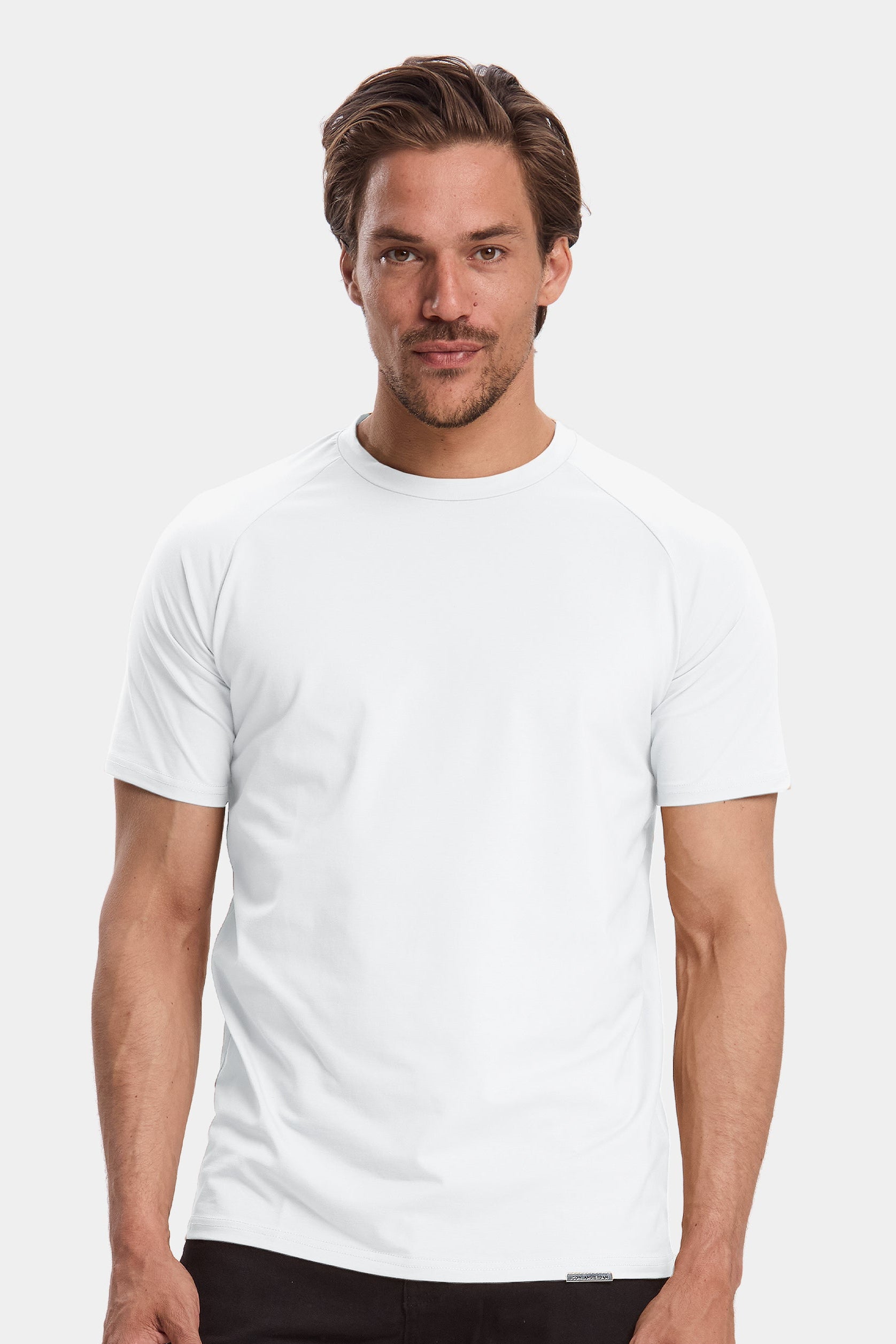 #color_White