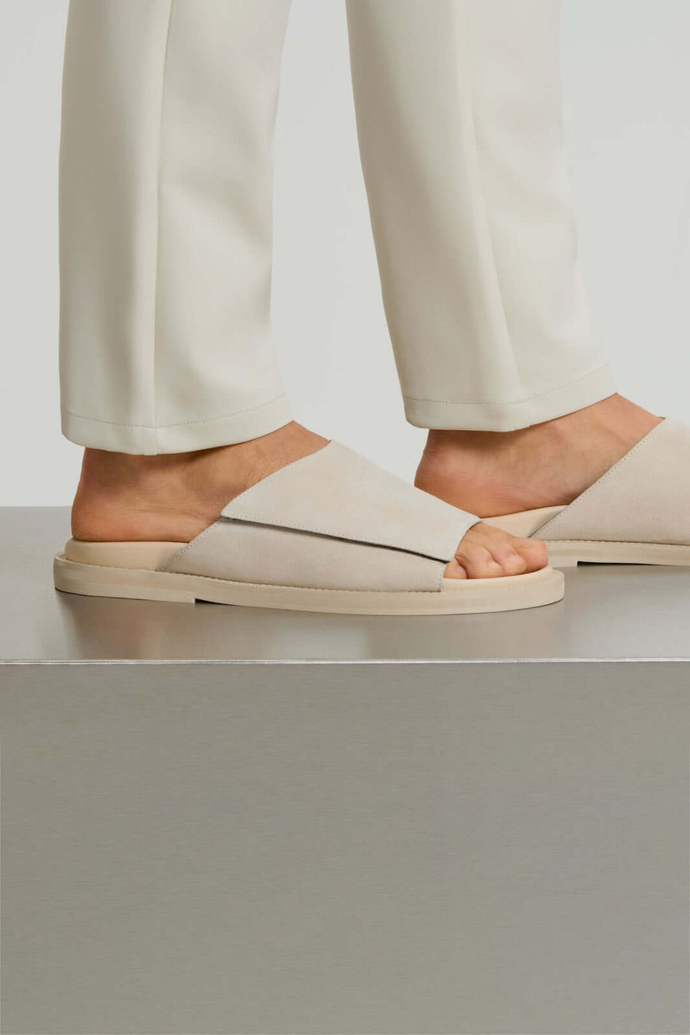 THE VINO SANDALS