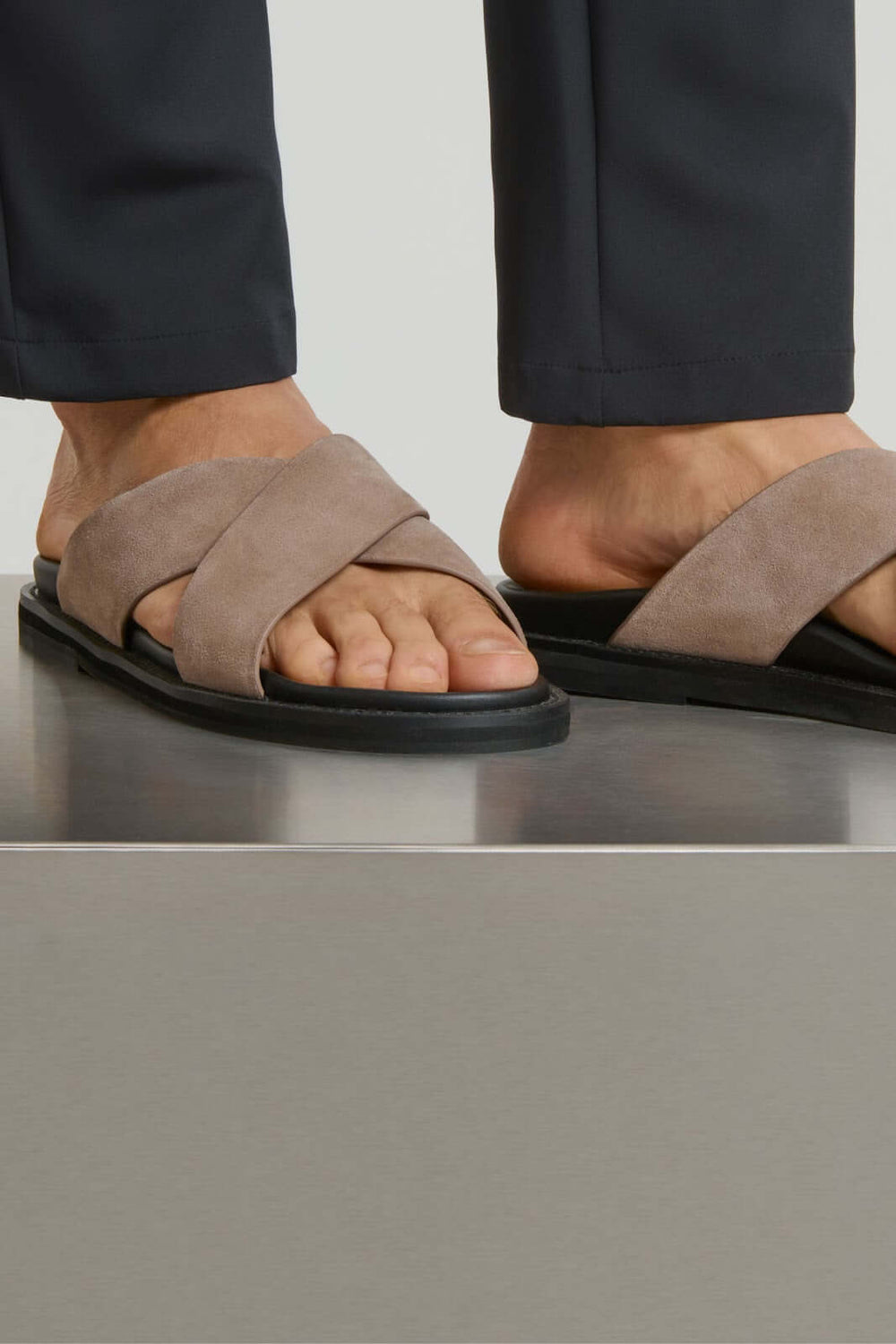 THE STEFANO SANDALS