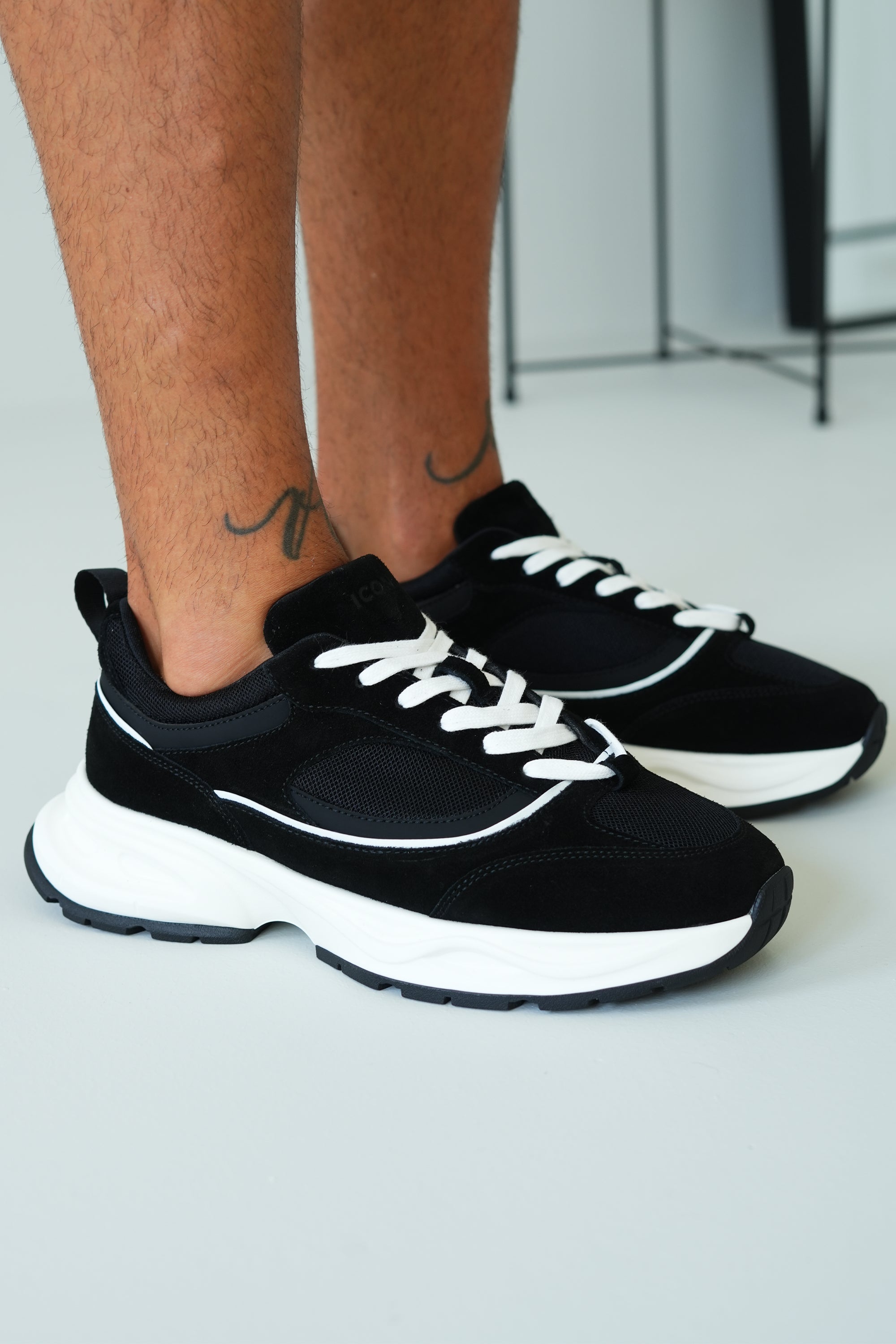 #color_Black
