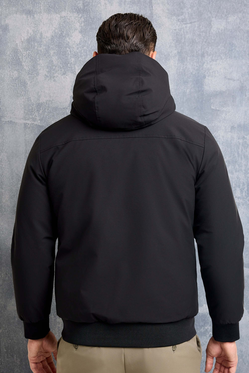 #color_Black