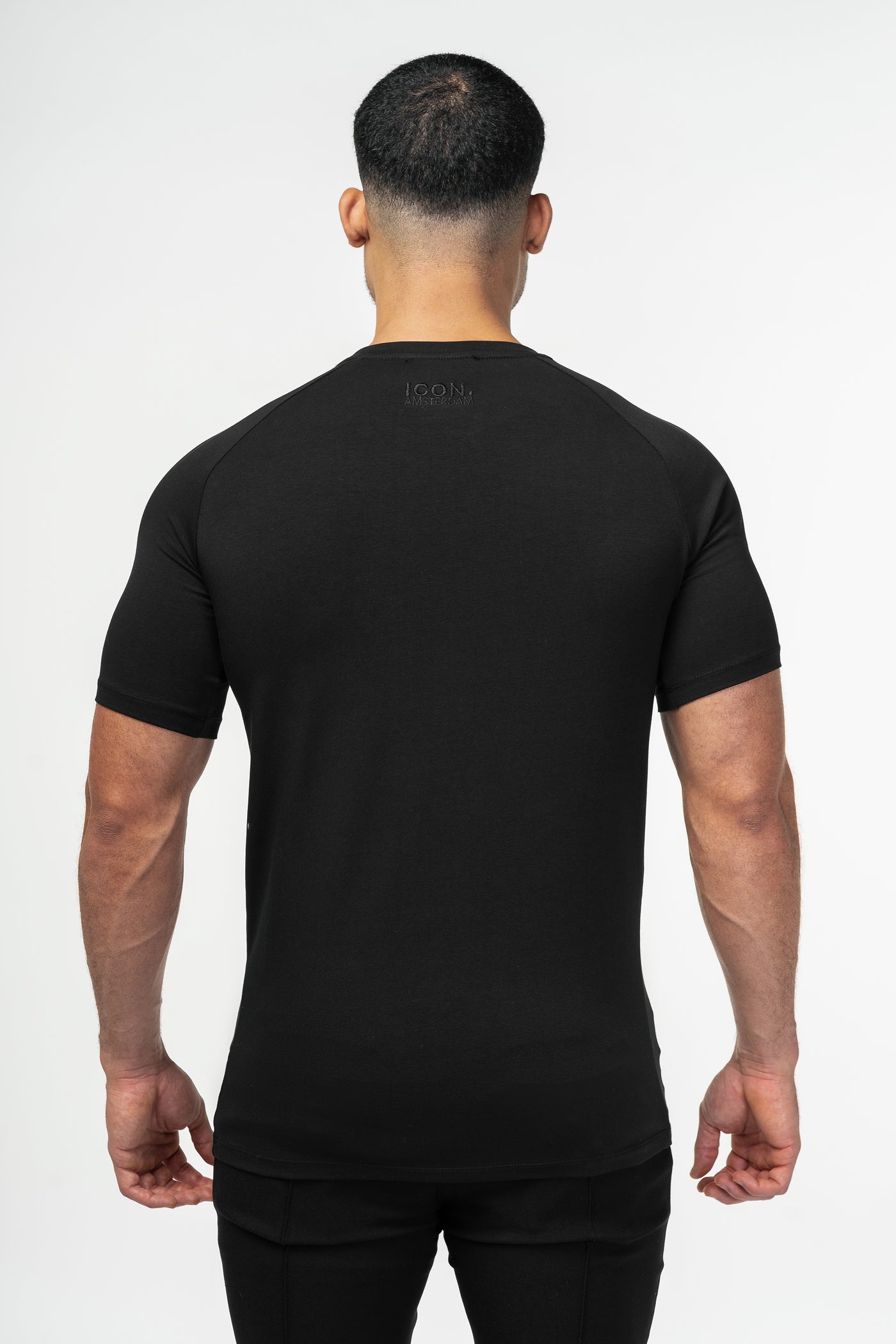 THE MUSCLE BASIC T-SHIRT - BLACK - ICON. AMSTERDAM