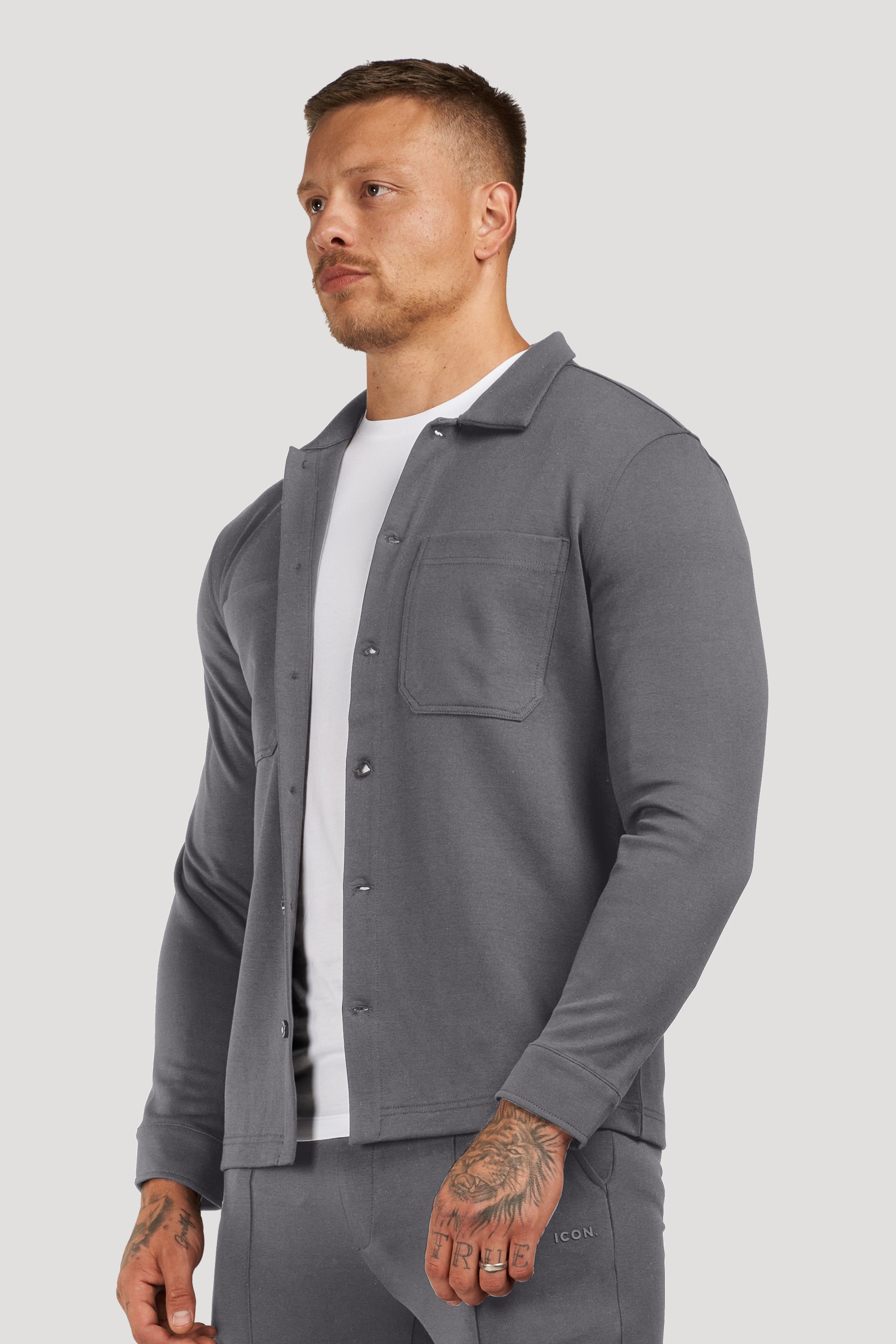 THE ATHLETIC OVERSHIRT