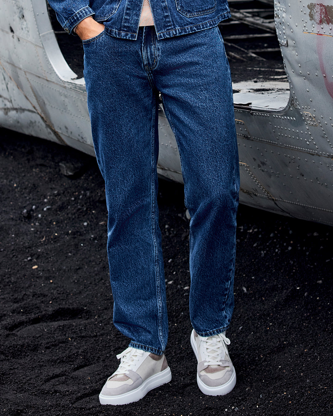 DENIM JEANS