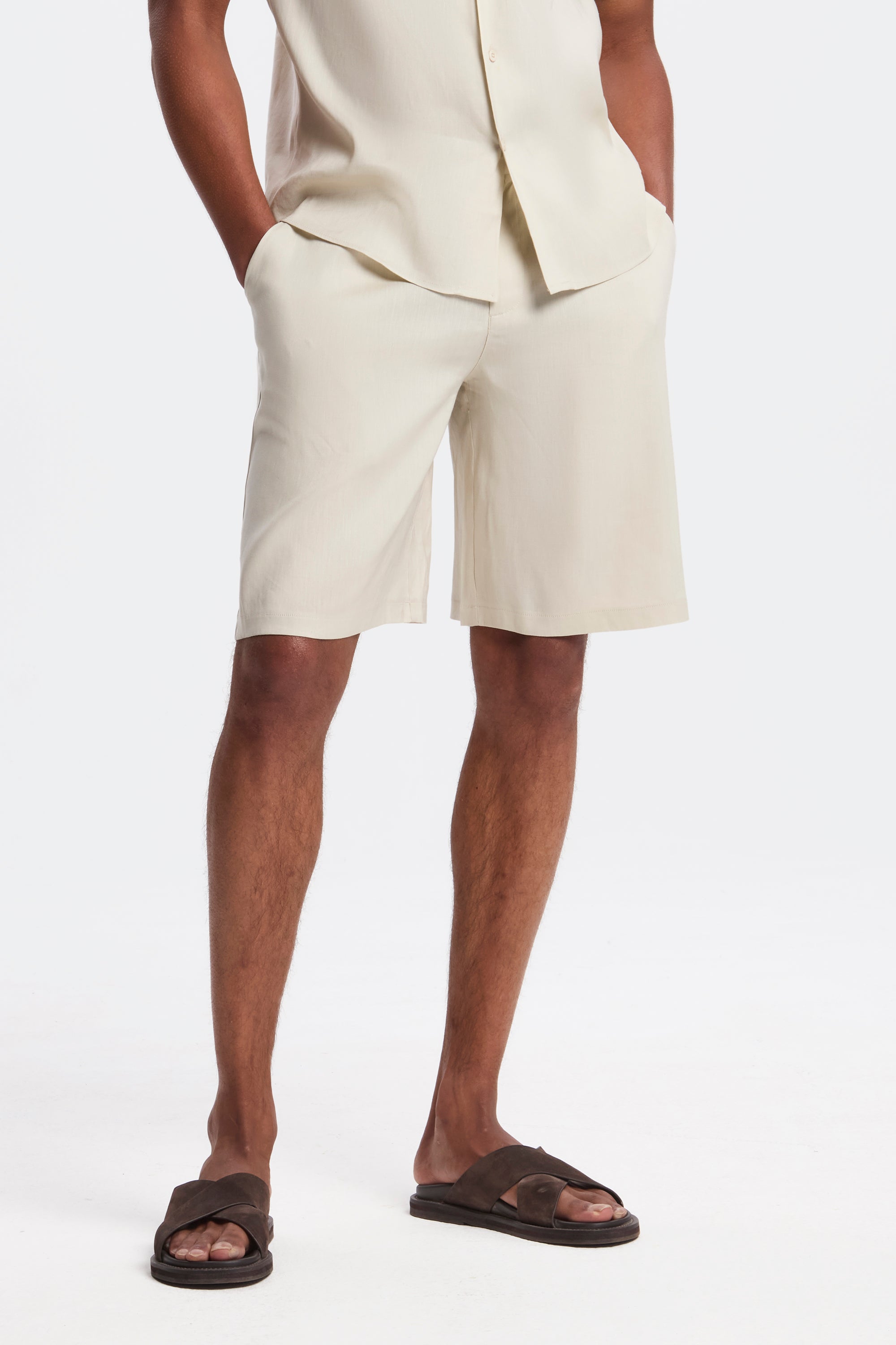 THE LINEN SHORT SET