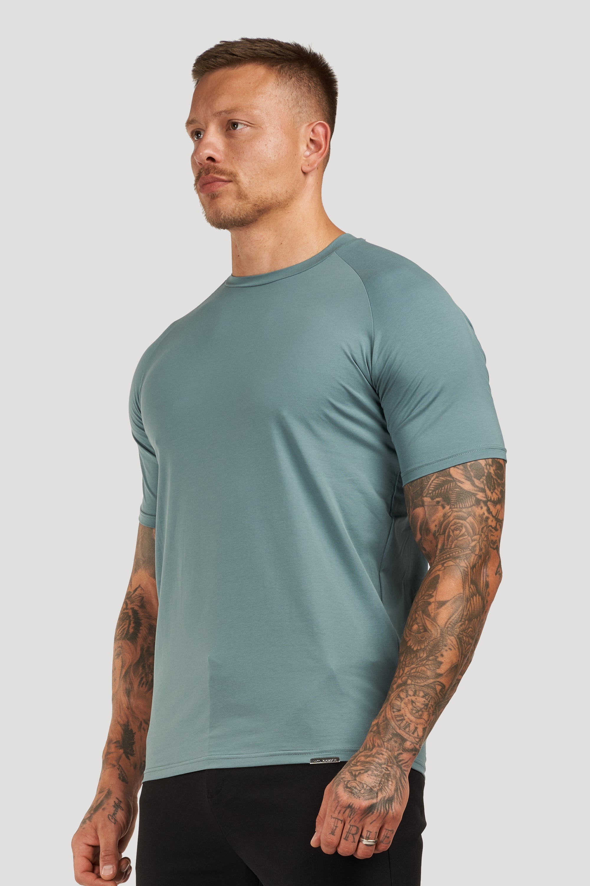 THE MUSCLE BASIC T-SHIRT - MARINE BLUE