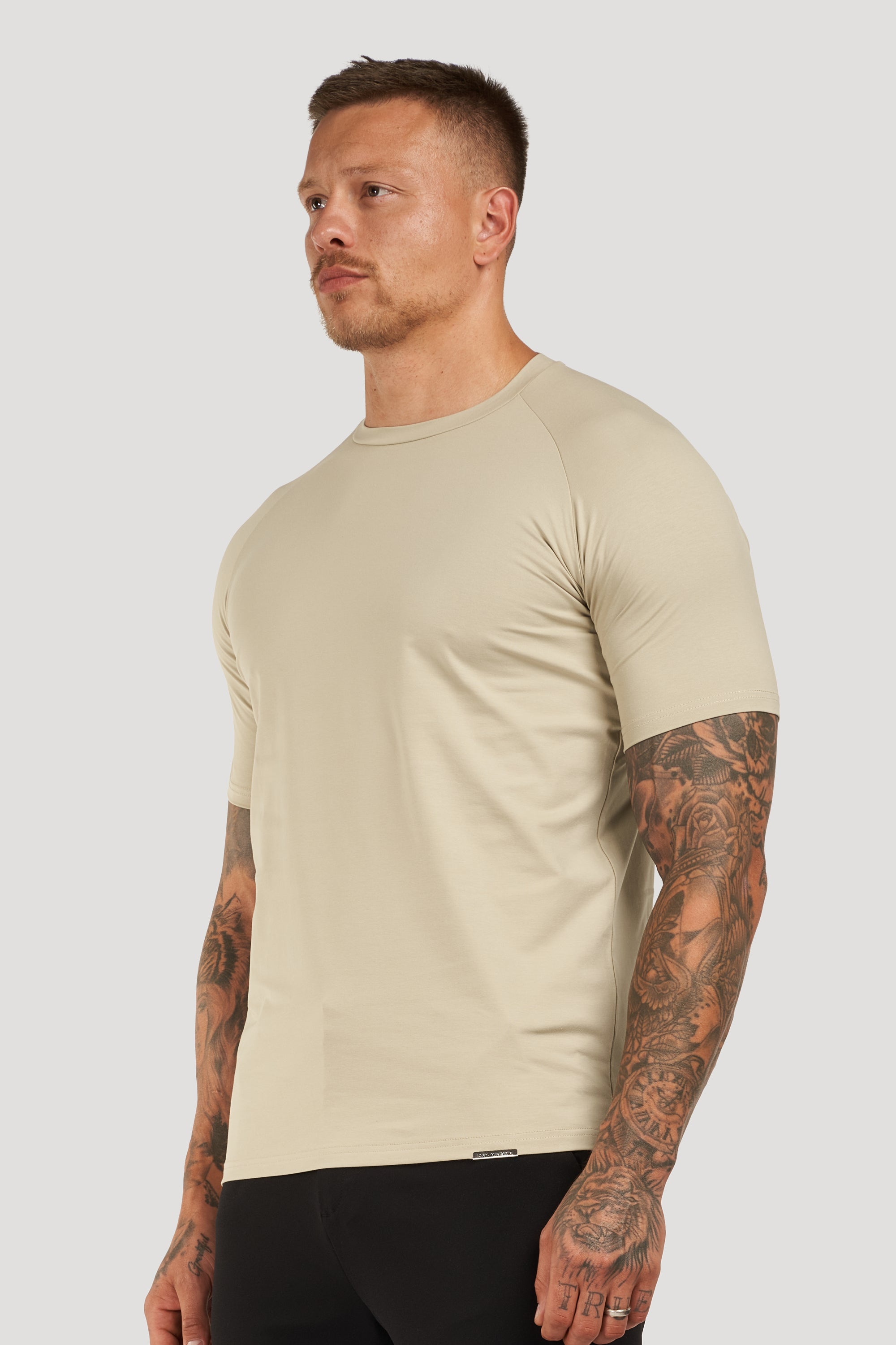 THE MUSCLE BASIC T-SHIRT - PURE STONE