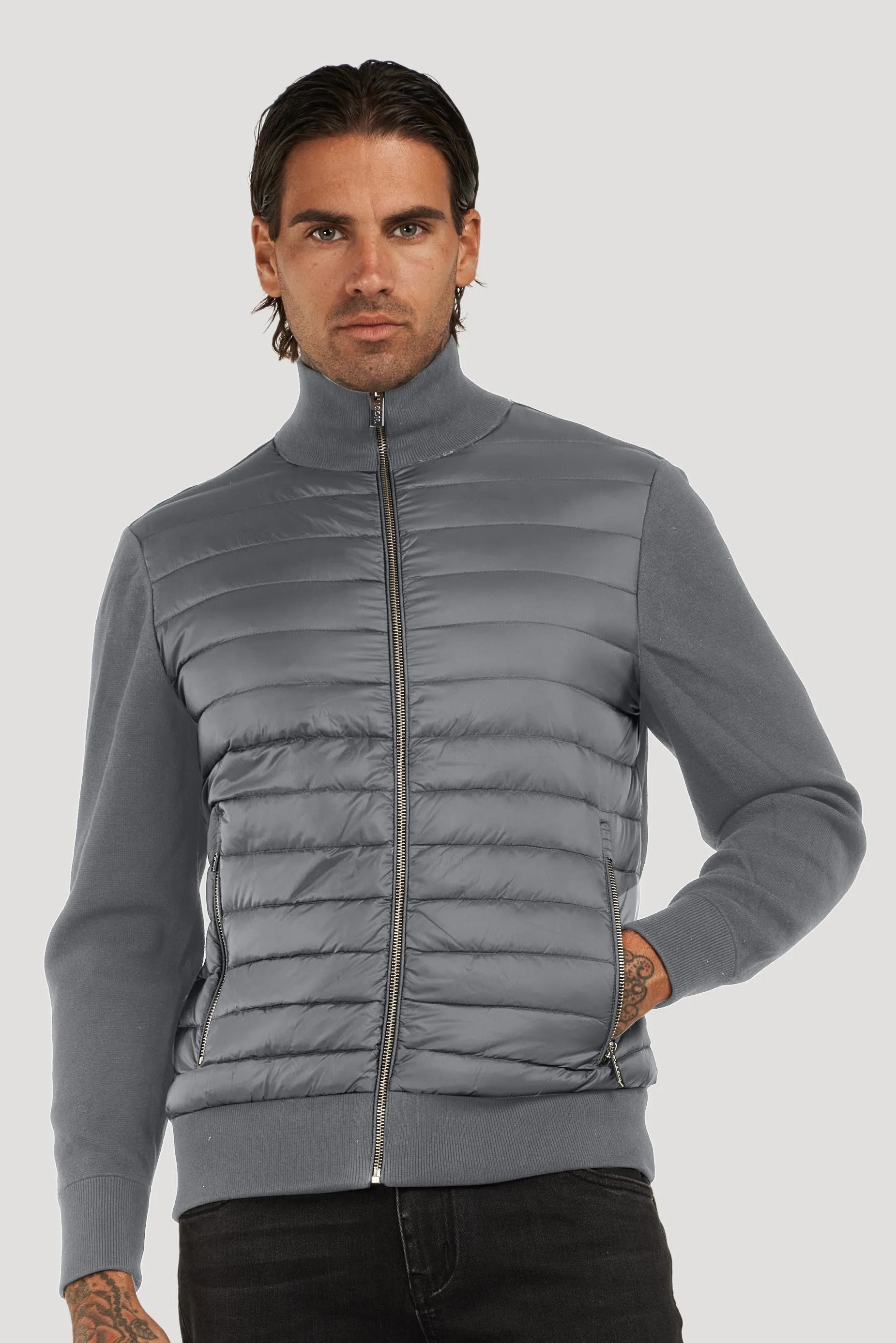 #color_charcoal grey