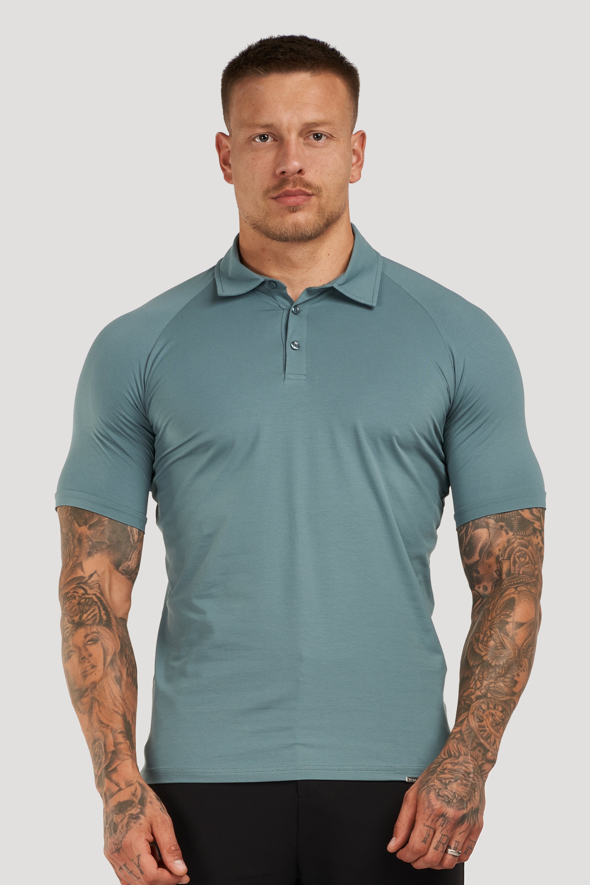 THE MUSCLE BUTTON POLO - MARINE BLUE